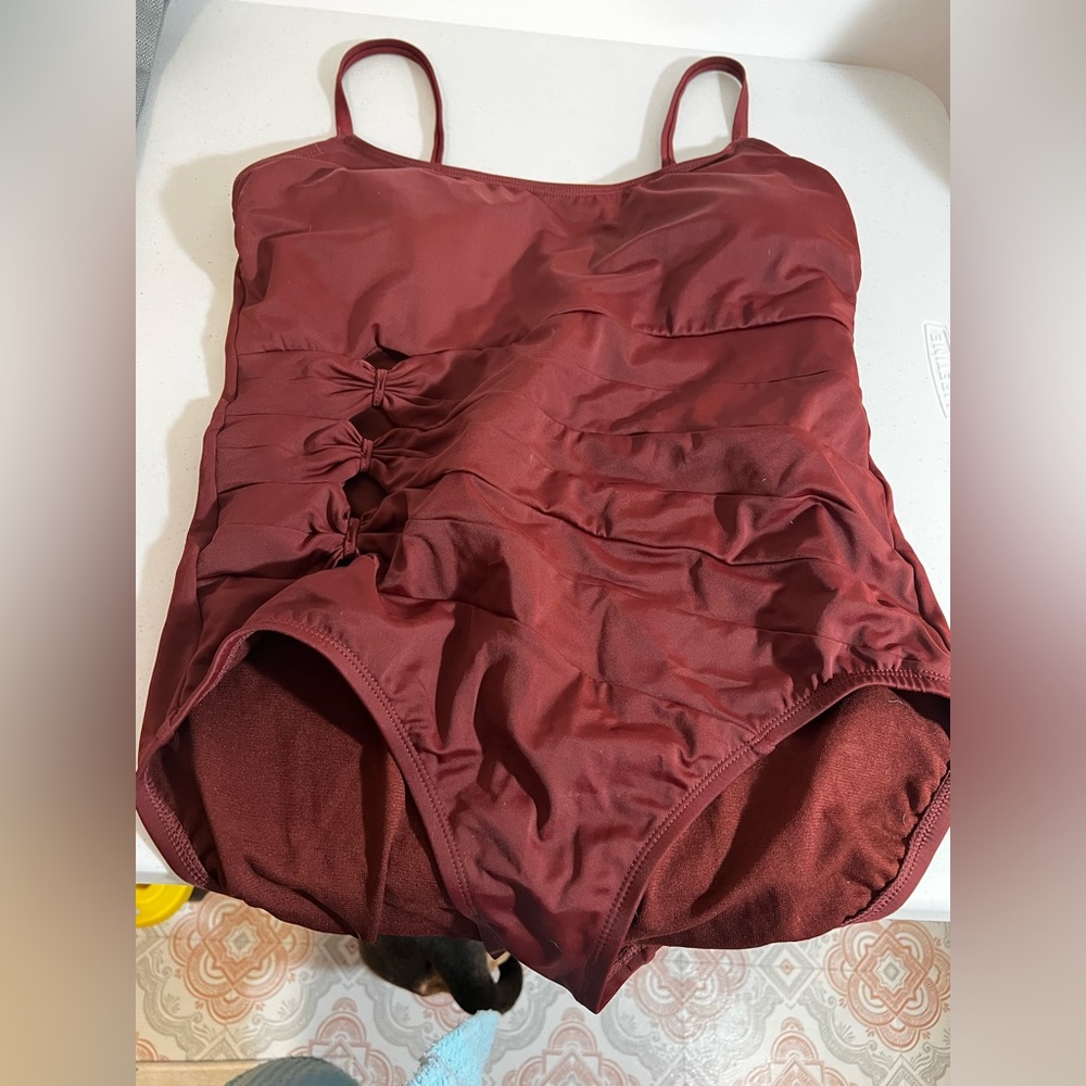 Brick red one piece swimsuit very flattering